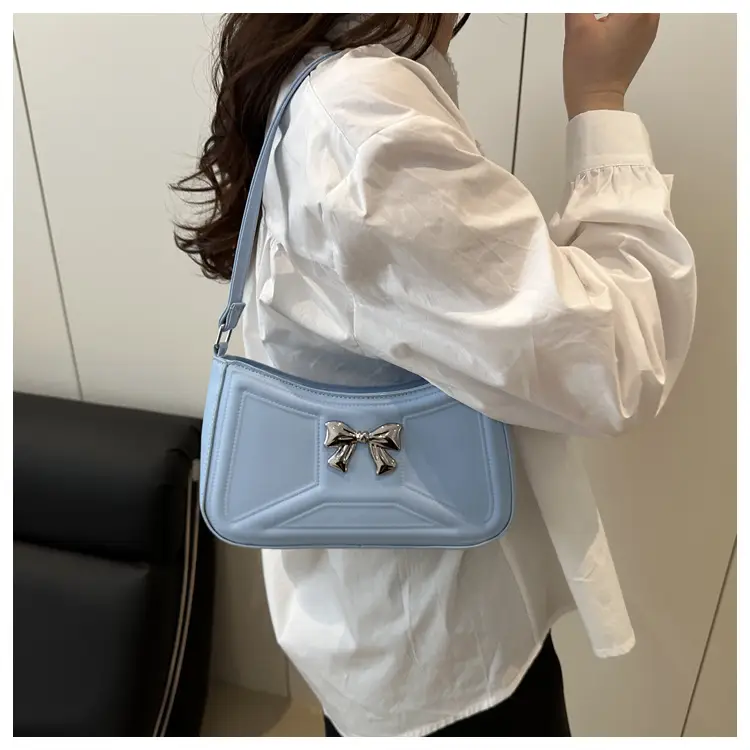 White Bow Shoulder Bag with French Texture — feature 42