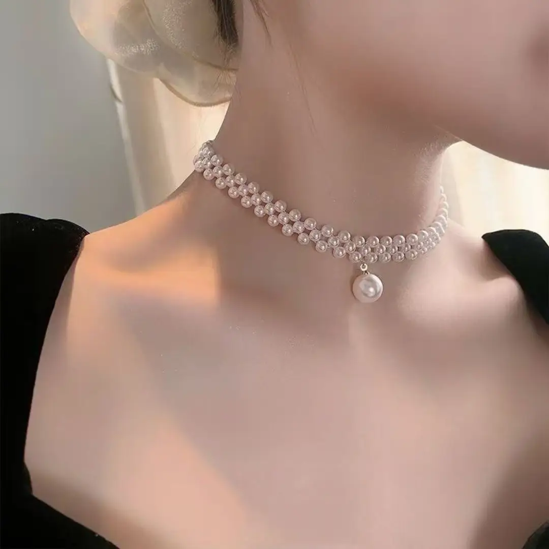 Caromay's New Clavicle Chain, Hepburn-Style Necklace, High-Looking Necklace with Four Beads and Pendant