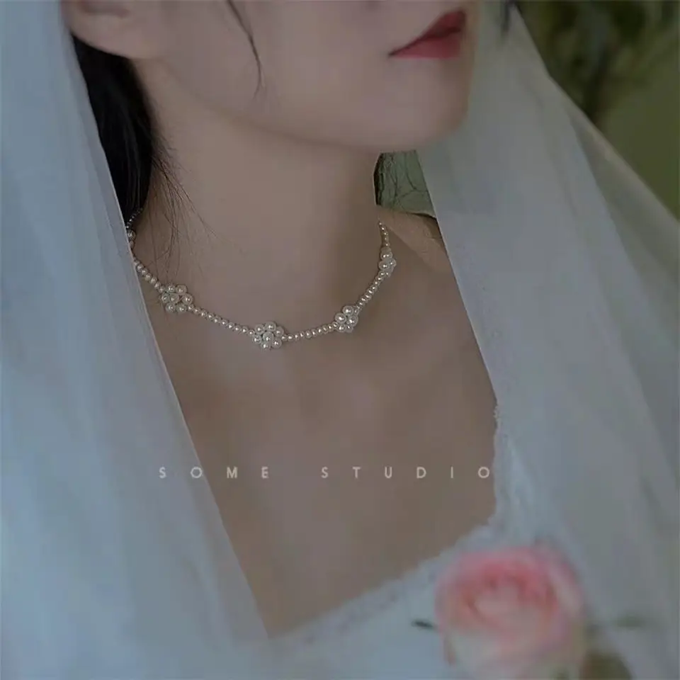 Caromay's New Clavicle Chain, Hepburn-Style Necklace, High-Looking Necklace with Four Beads and Pendant