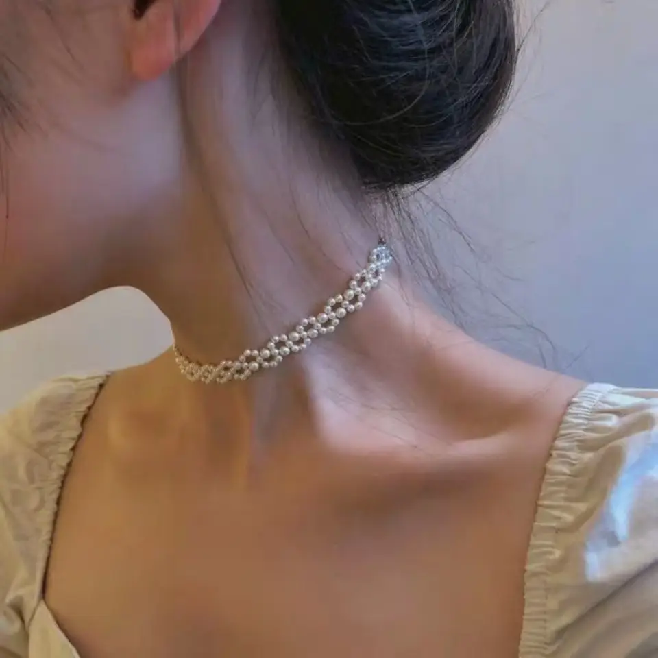 Caromay's New Clavicle Chain, Hepburn-Style Necklace, High-Looking Necklace with Four Beads and Pendant