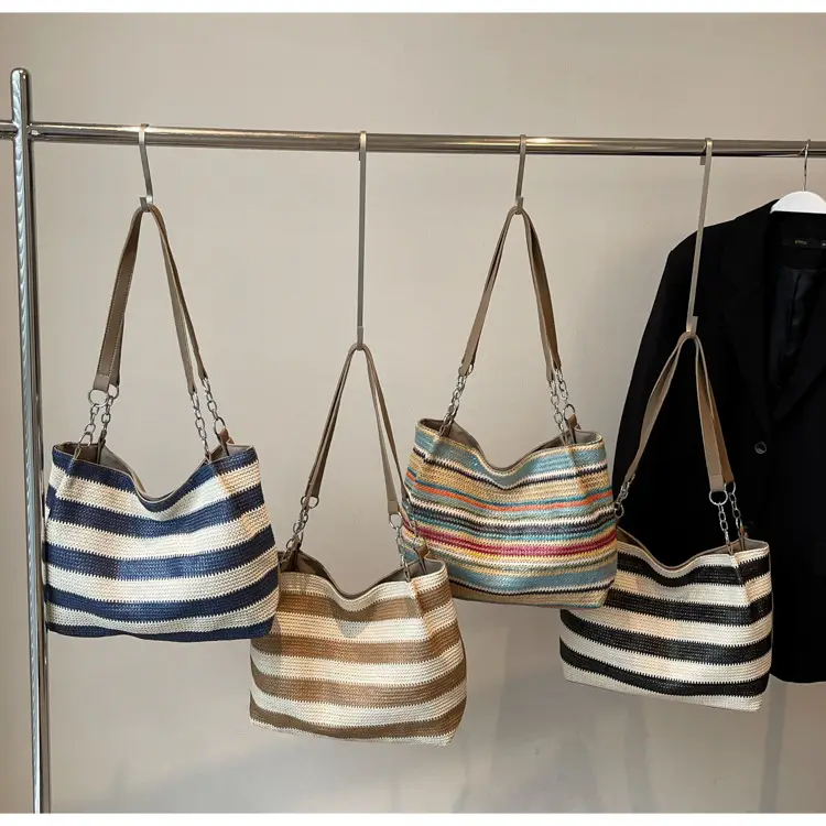 Women's Striped Straw Shoulder Bag Large Capacity 2025 — feature 1