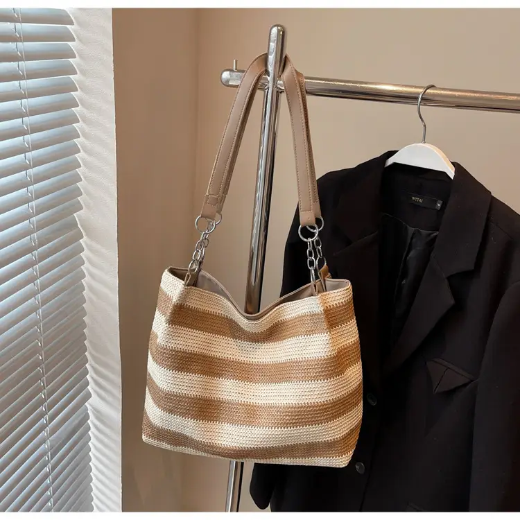 Women's Striped Straw Shoulder Bag Large Capacity 2025 — feature 14