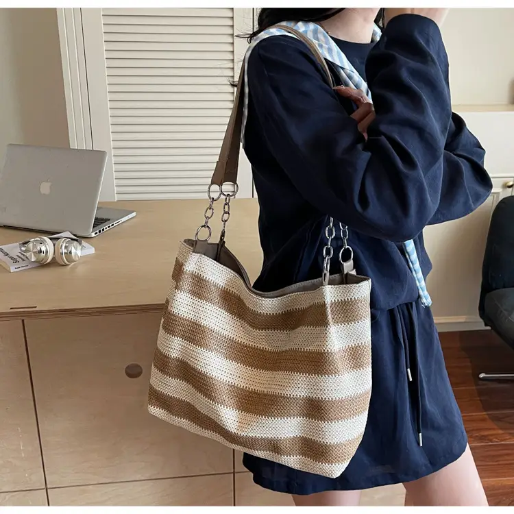 Women's Striped Straw Shoulder Bag Large Capacity 2025 — feature 25