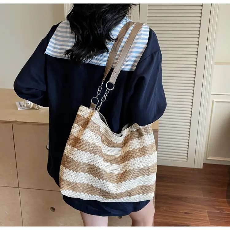 Women's Striped Straw Shoulder Bag Large Capacity 2025 — feature 27