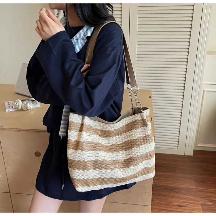 Women's Striped Straw Shoulder Bag Large Capacity 2025 — feature 28
