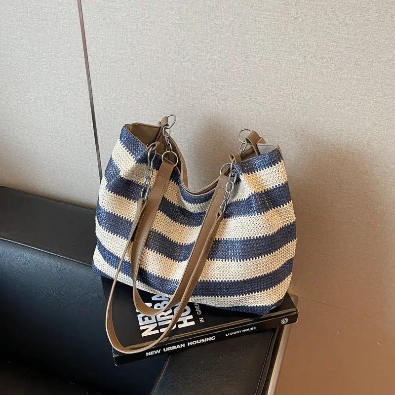 Women's Striped Straw Shoulder Bag Large Capacity 2025 - Image 2