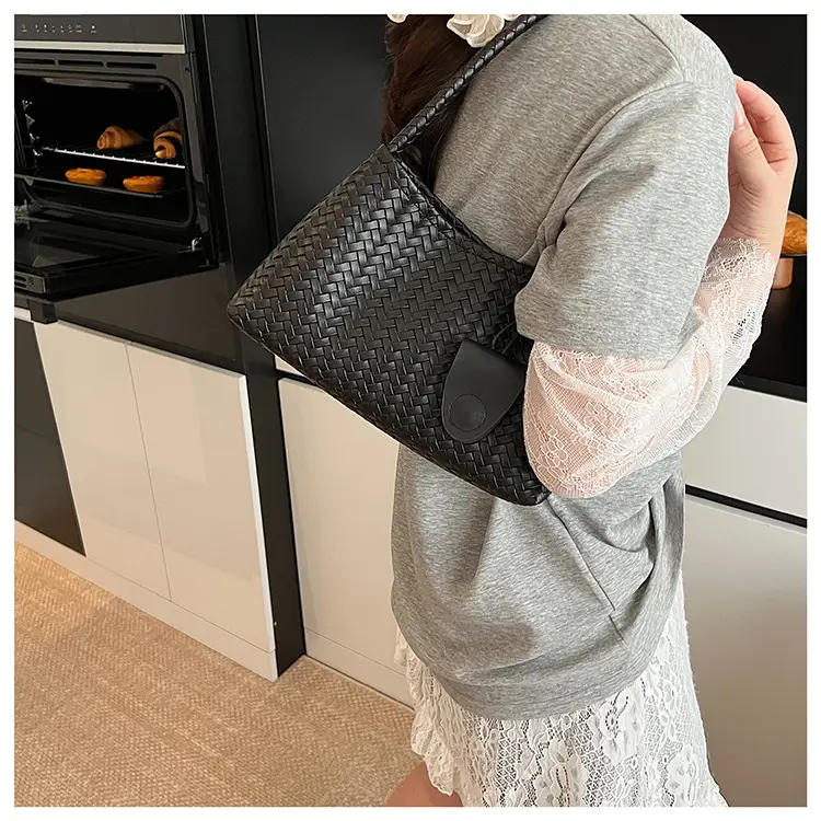 Blue Hand-Woven Shoulder Bag for Women — feature 18