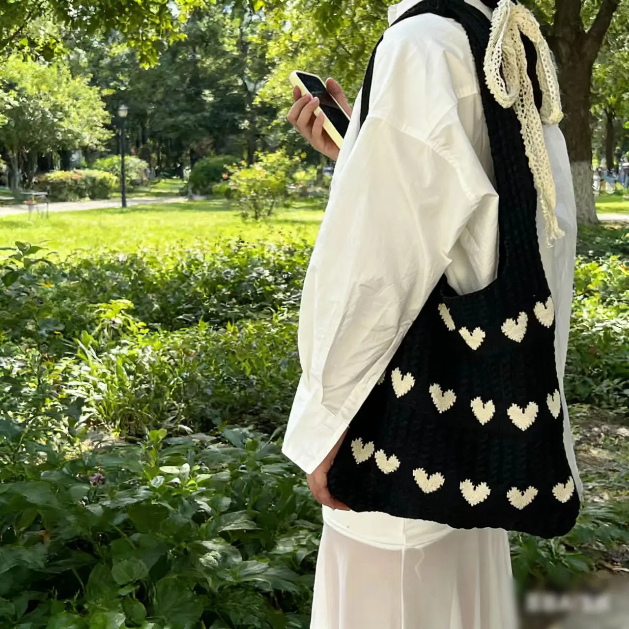 Women's Woven Straw Beach Bag with Flower Accent - Image 22