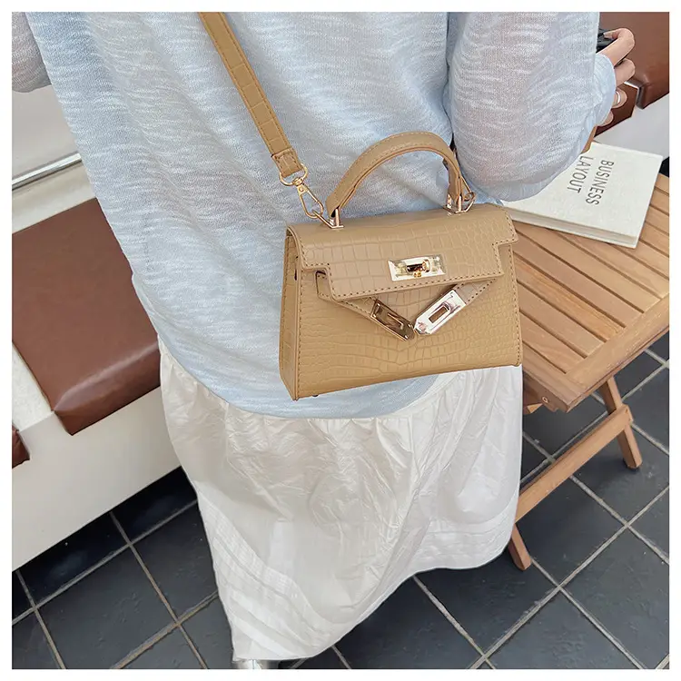 Pink Croc Leather Shoulder Bag with Gold Clasp — feature 39
