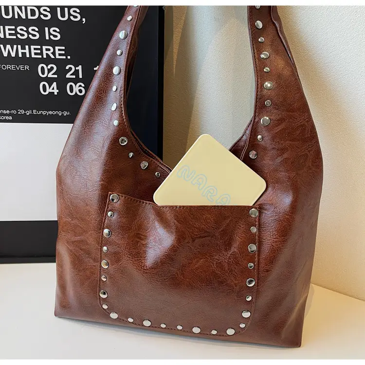 Retro Rivet Leather Shoulder Bag for Women — feature 22