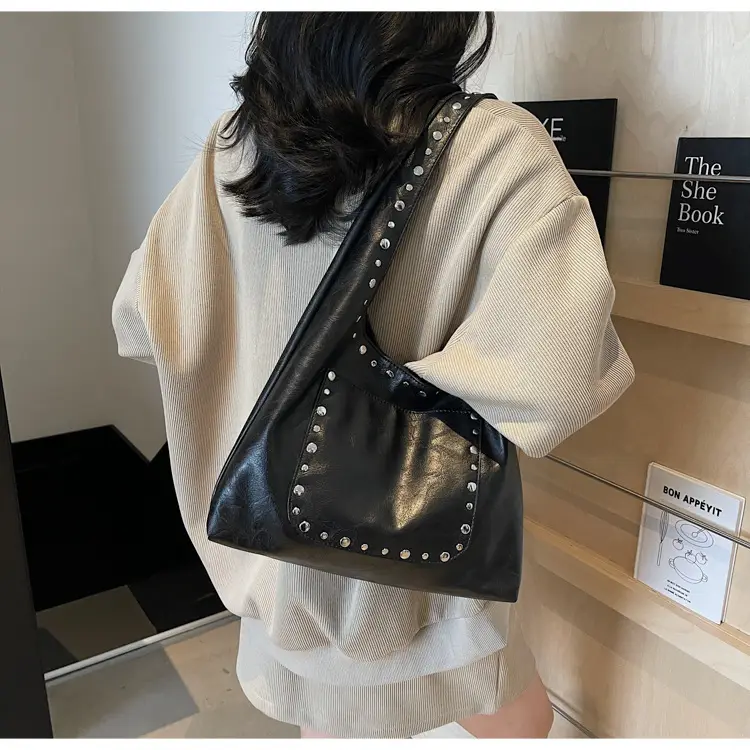 Retro Rivet Leather Shoulder Bag for Women — feature 31