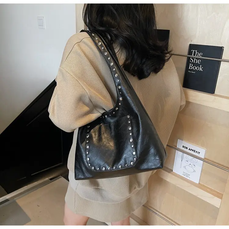 Retro Rivet Leather Shoulder Bag for Women — feature 32