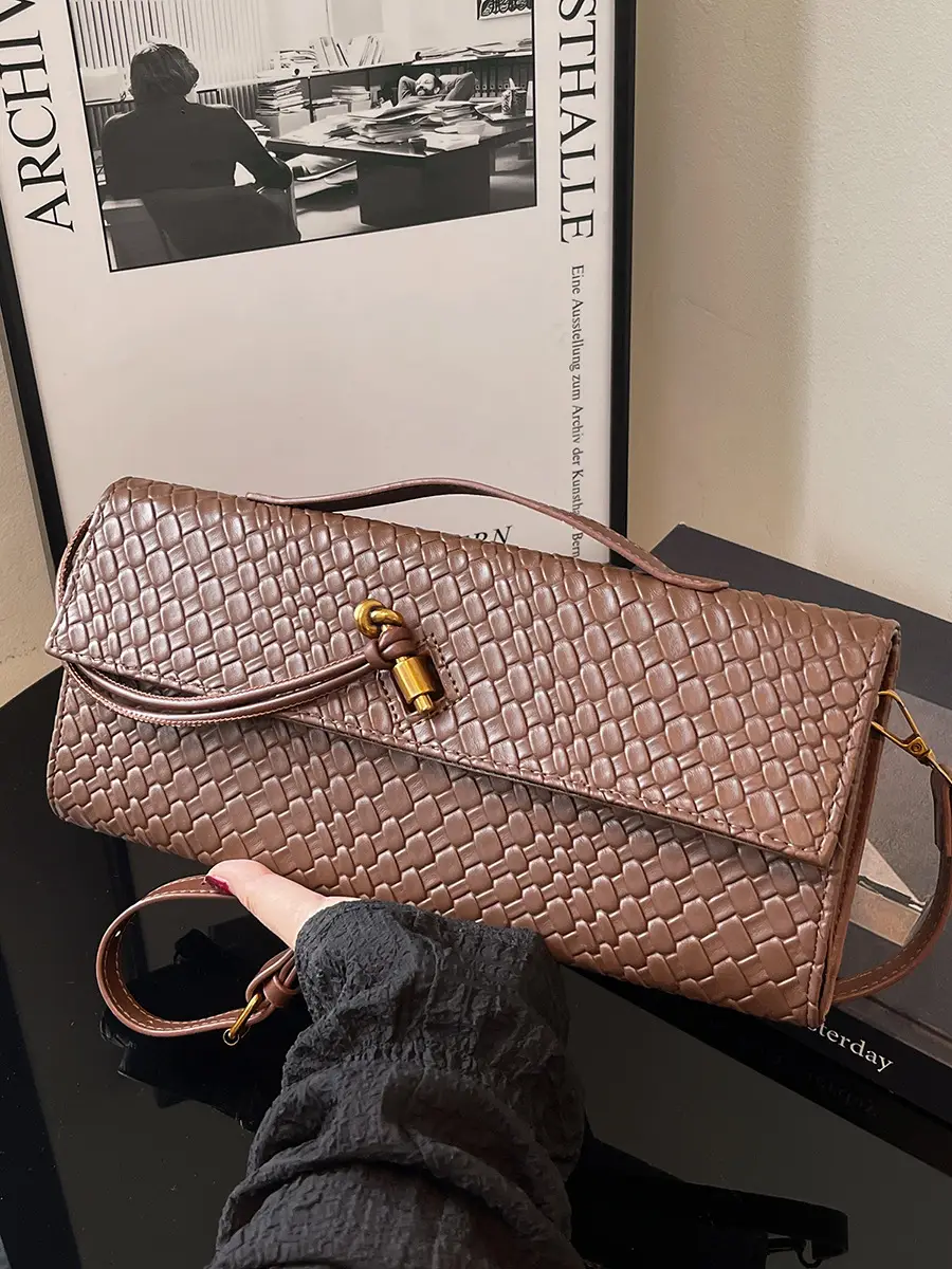 Gold Woven Crossbody Bag for Women 2025 - Image 11