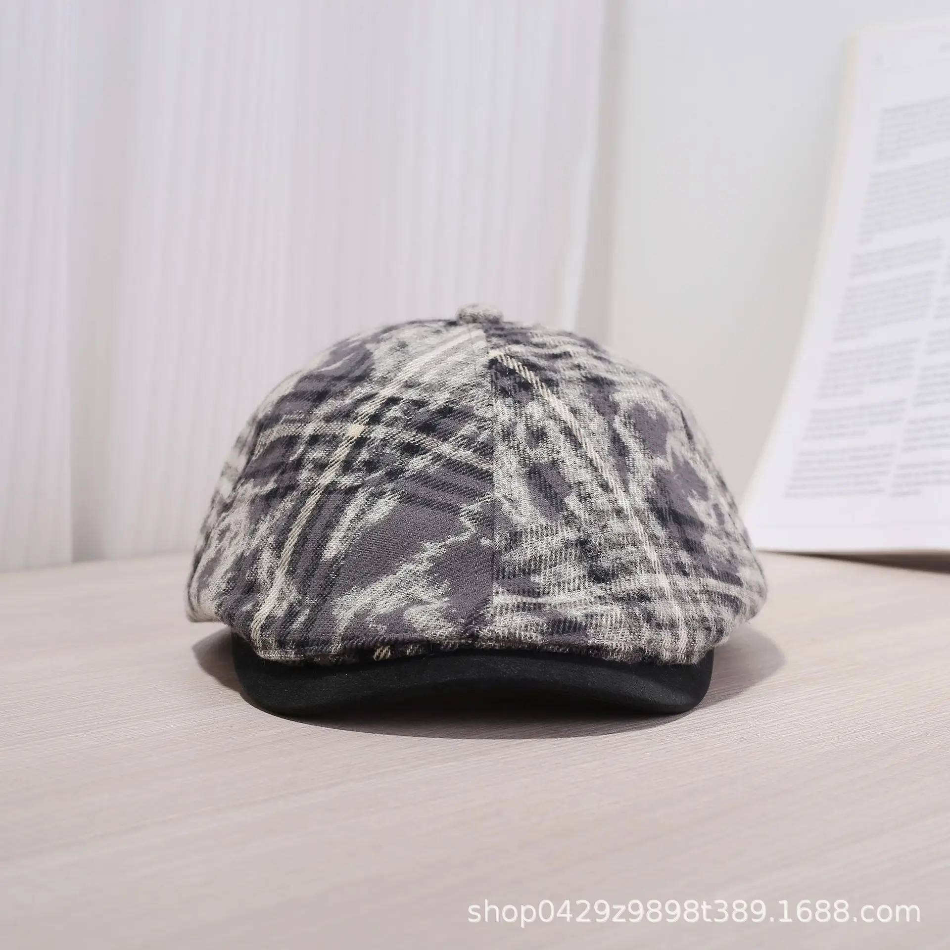 Korean Plaid Tie-Dye Hats for Women Large Circumference — feature 6