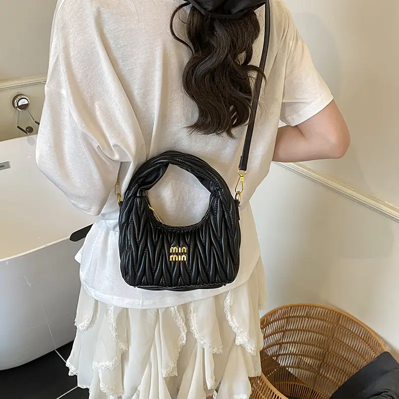 Red Pleated Crossbody Bag for Women 2025 - Image 9
