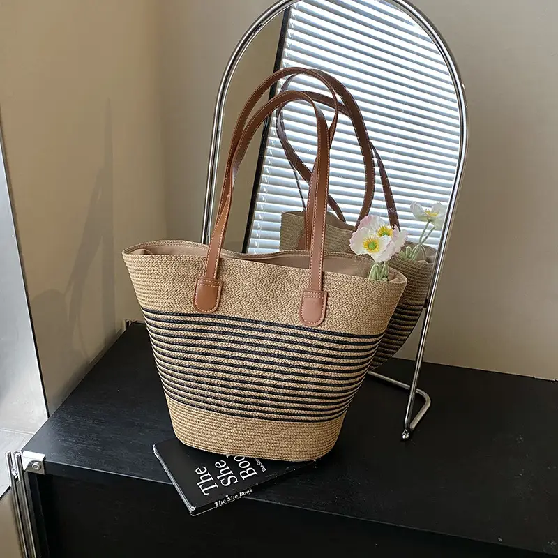 Women's Pastoral Woven Shoulder Bag with French Bow Handle - Image 4