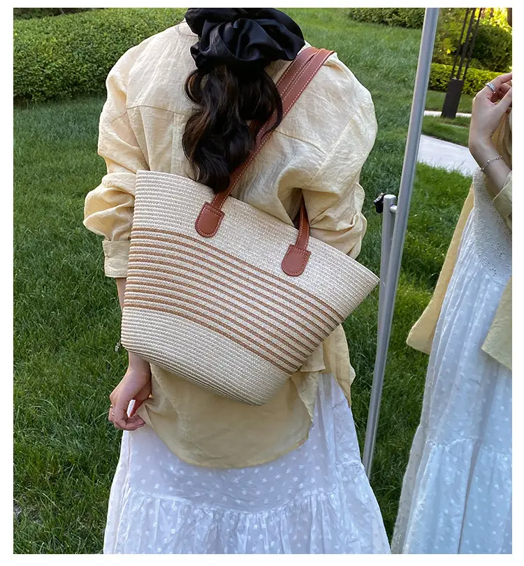 Women's Pastoral Woven Shoulder Bag with French Bow Handle — feature 2