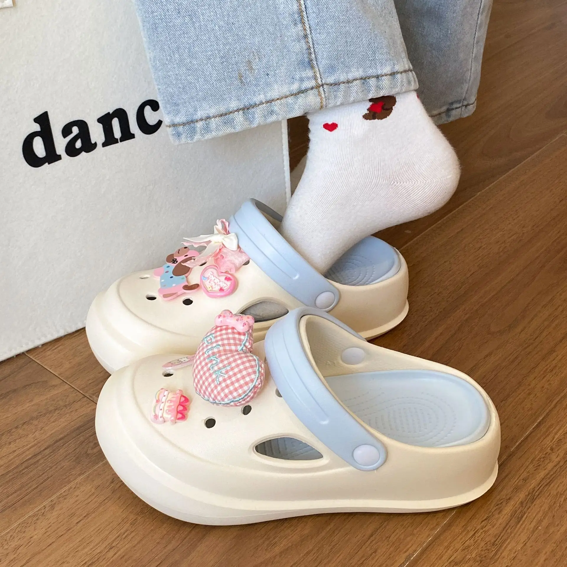 2025 Spring Croc Shoes Women Beige Heart Decor