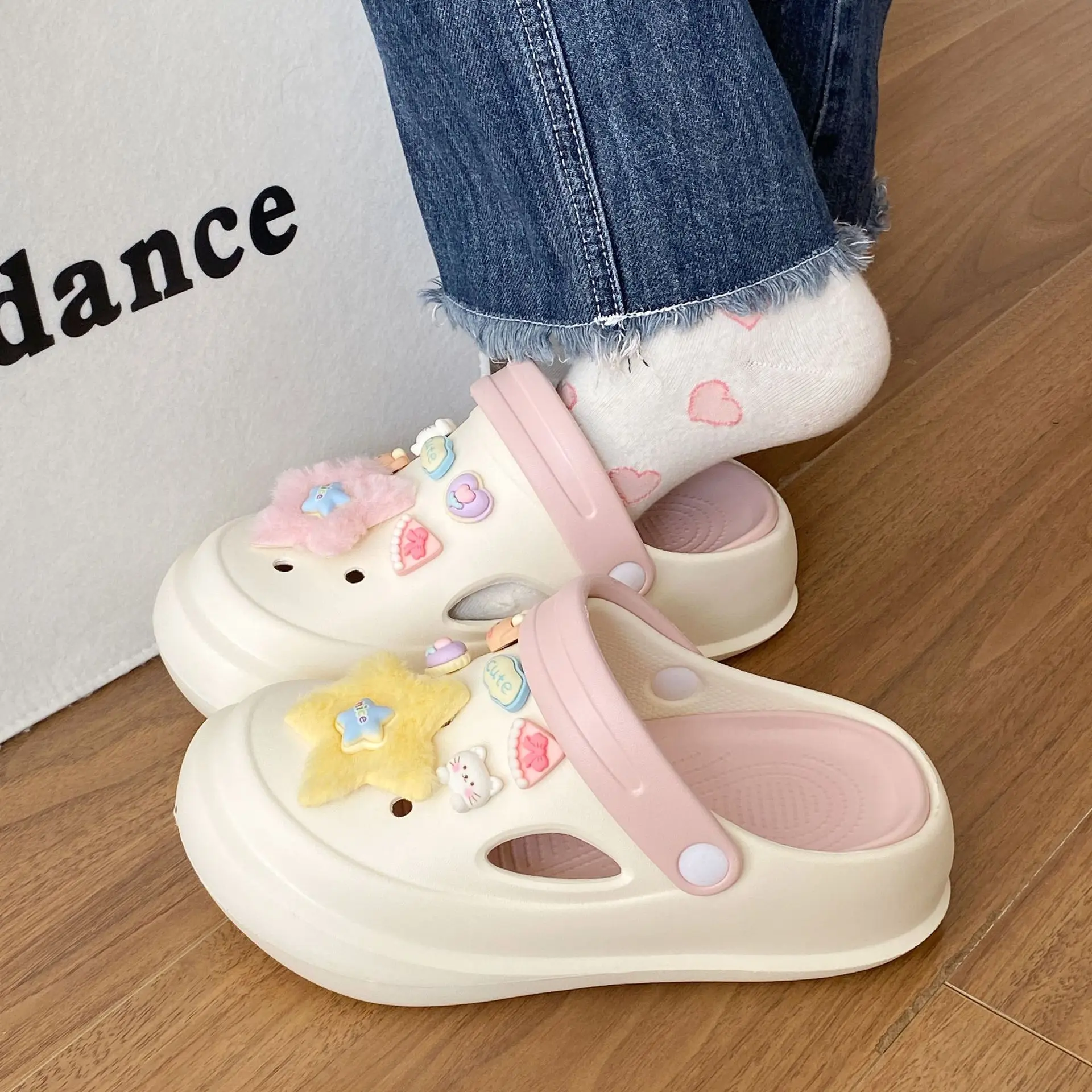 2025 Spring Croc Shoes Women Beige Heart Decor
