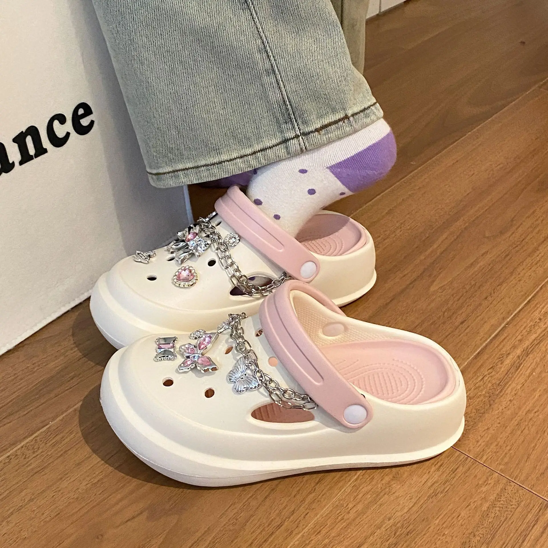 2025 Spring Croc Shoes Women Beige Heart Decor