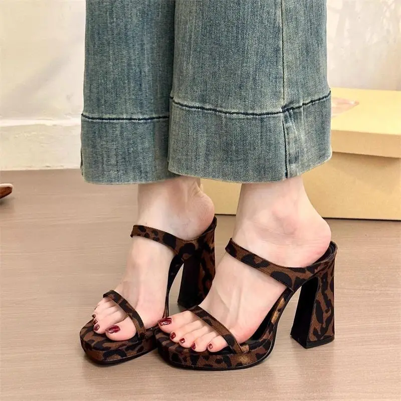 High-Looking Leopard Print High-Heeled Shoes, Fashionable Waterproof Platform One-Strap Sandals for Women to Wear Outside 2025 Summer New Sandals and Slippers - Image 2