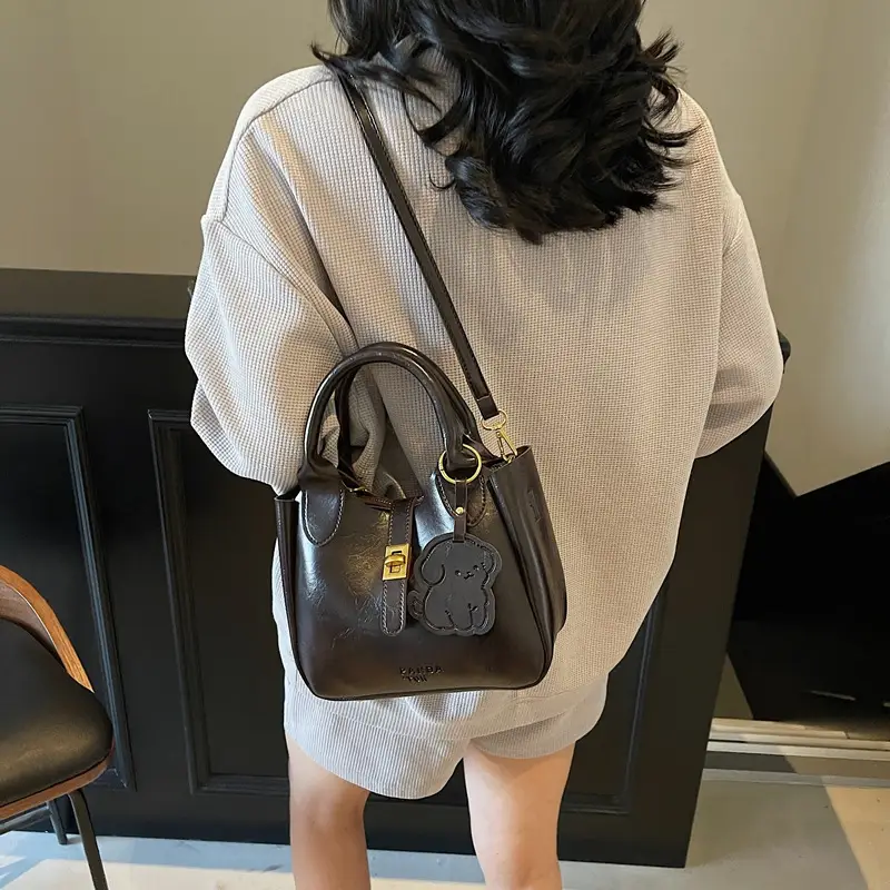 Women's Brown Leather Shoulder Bag with Gold Plated Handles - Image 6