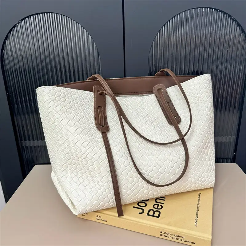 Women's Woven Crossbody Bag Brown Large Capacity