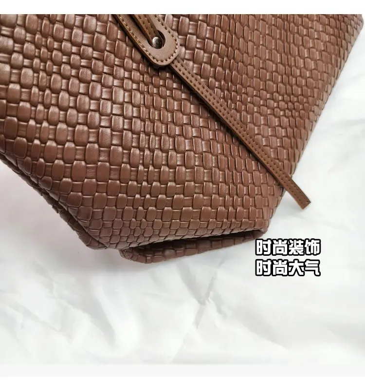 Women's Woven Crossbody Bag Brown Large Capacity — feature 8