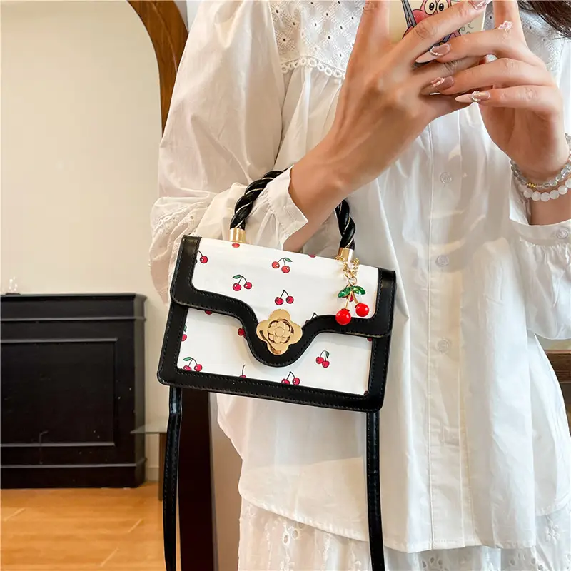 White Embroidered Crossbody Bag for Women Summer 2025 - Image 5