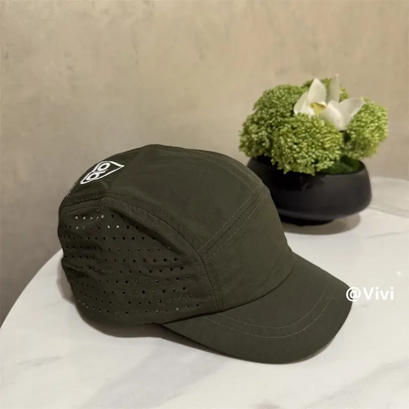 Unisex Short Brim Baseball Cap Mesh Breathable Summer
