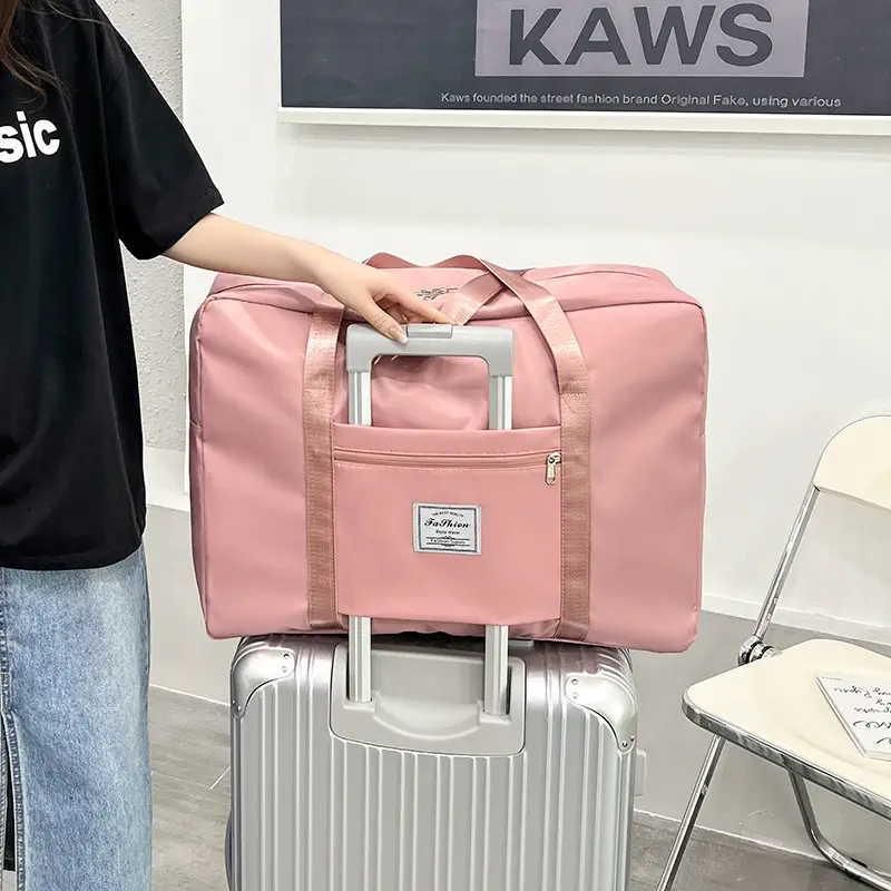 Large Capacity Travel Bag Pink Shoulder Bag - Image 7