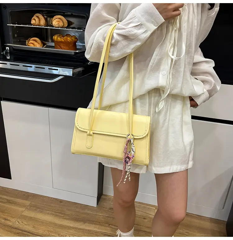 Women's Yellow High-Looking Shoulder Bag with Lash — feature 8