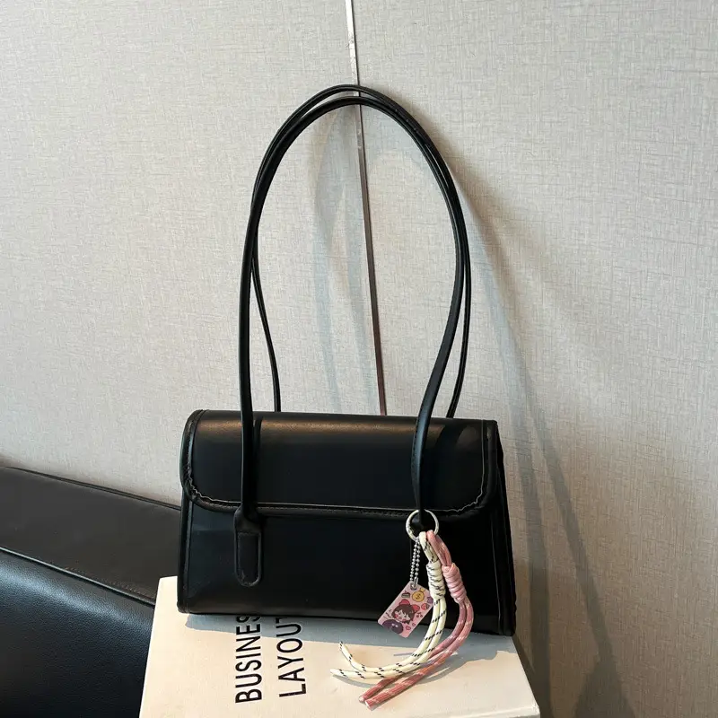 Women's Yellow High-Looking Shoulder Bag with Lash - Image 2