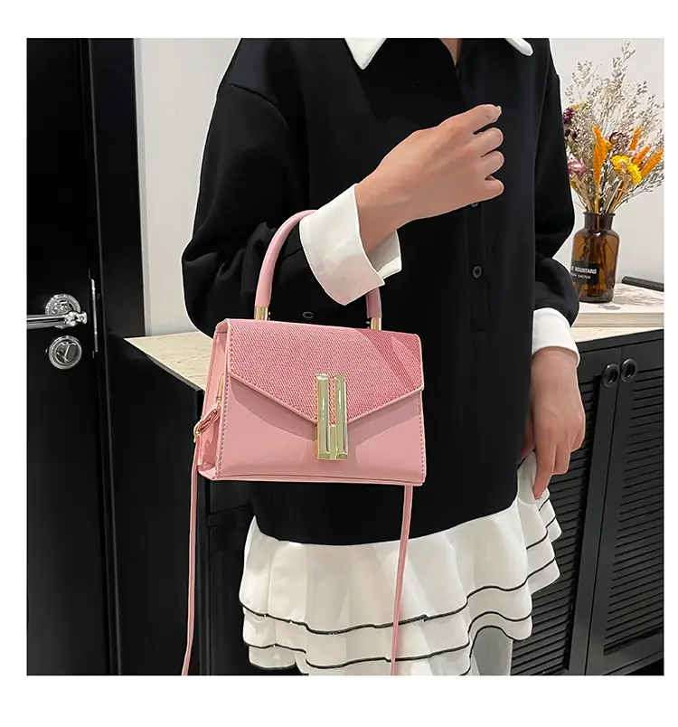 Green Textured Women's Shoulder Bag 2024 New Style — feature 10