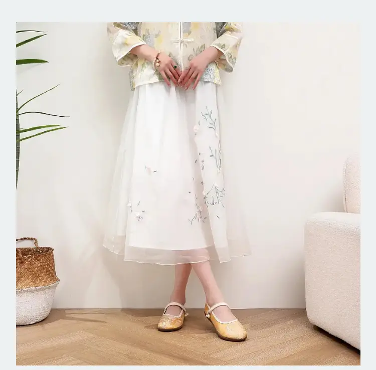 New Chinese Style Flat Shoes for Women, Comfortable Soft-Soled Shallow Mouth Mary Jane Shoes, Ancient Style Han Dynasty Shoes, Old Beijing Cloth Shoes — feature 9