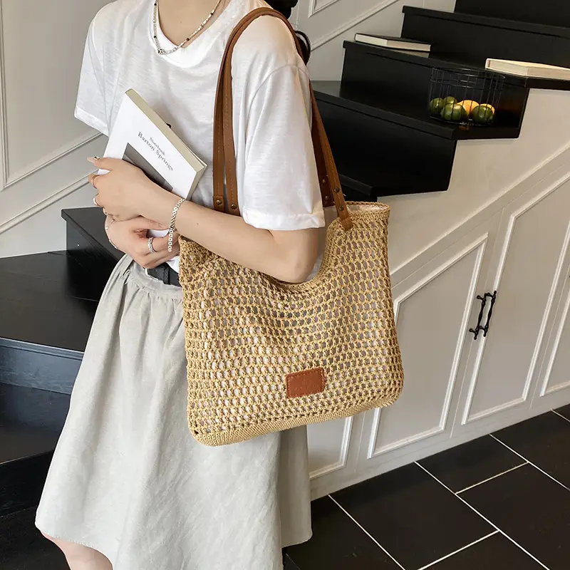Women's Hand-Woven Beach Bag Large Capacity Brown