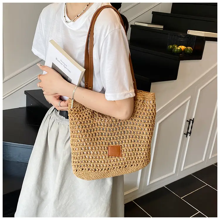 Women's Hand-Woven Beach Bag Large Capacity Brown — feature 7