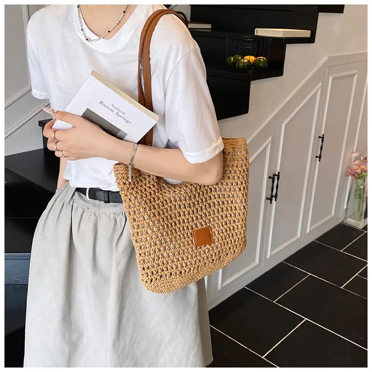Women's Hand-Woven Beach Bag Large Capacity Brown — feature 8