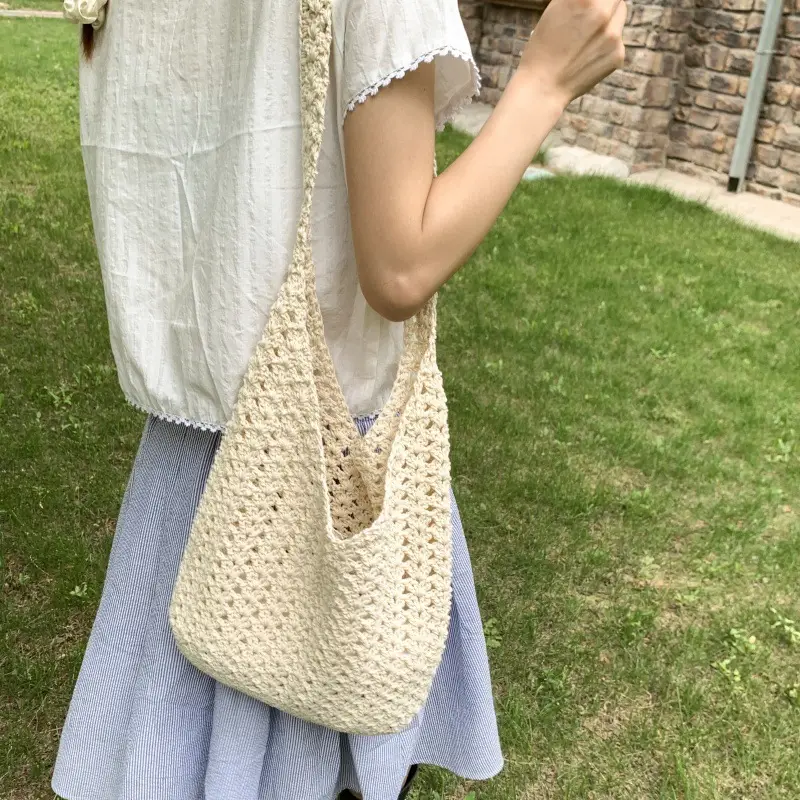 New Fashionable Knitted Hollow Shoulder Bag for Women - Image 4