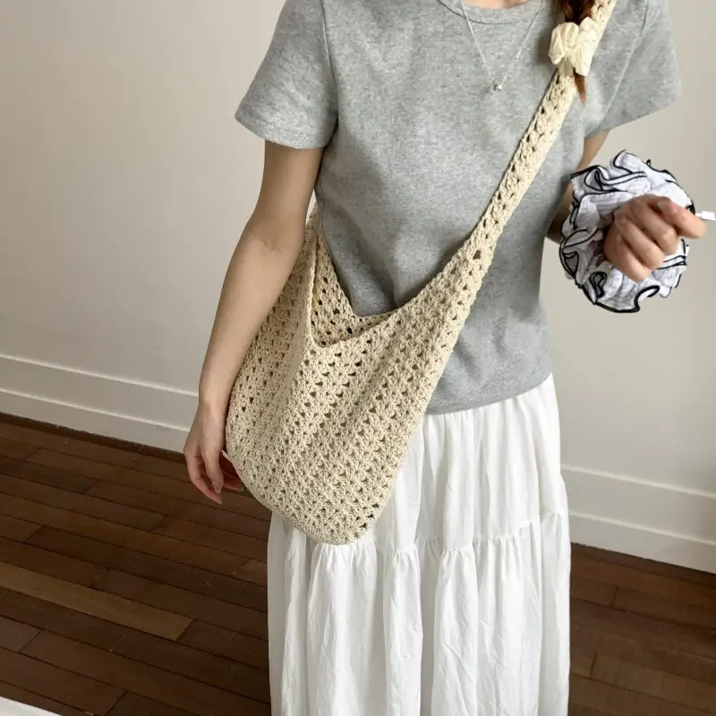 New Fashionable Knitted Hollow Shoulder Bag for Women - Image 5
