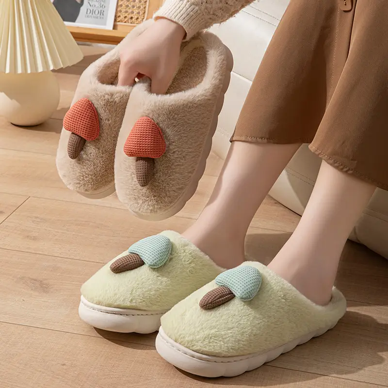 New Winter Cotton Slippers for Women Cute Warm Indoor Home Couples Wool Slippers for Men