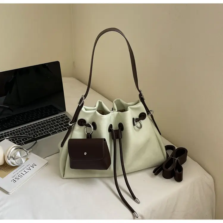 2025 Korean Style Pleated Shoulder Bag Large Capacity
