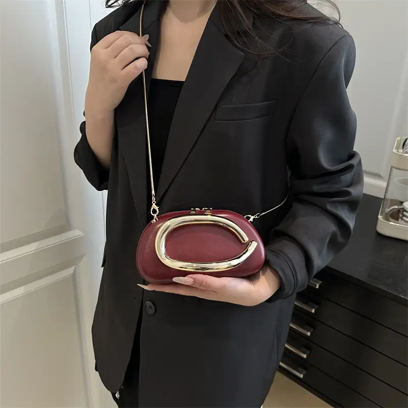 Stylish Red European Clutch Bag for Women