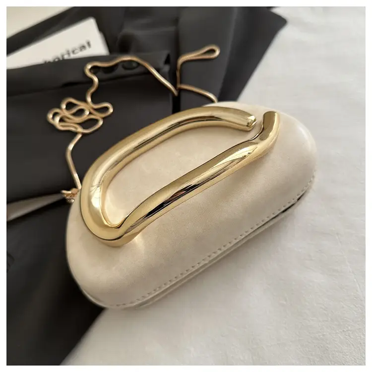Stylish Red European Clutch Bag for Women — feature 24