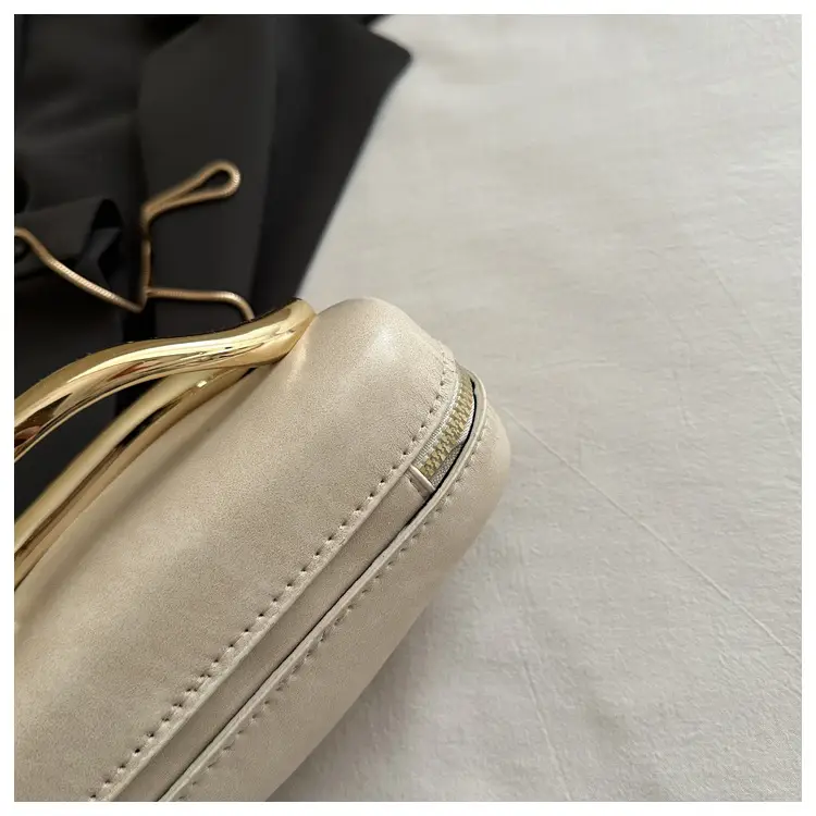 Stylish Red European Clutch Bag for Women — feature 25