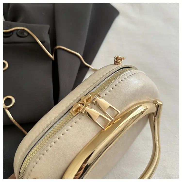 Stylish Red European Clutch Bag for Women — feature 27