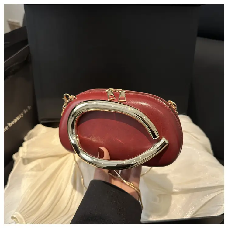 Stylish Red European Clutch Bag for Women — feature 44