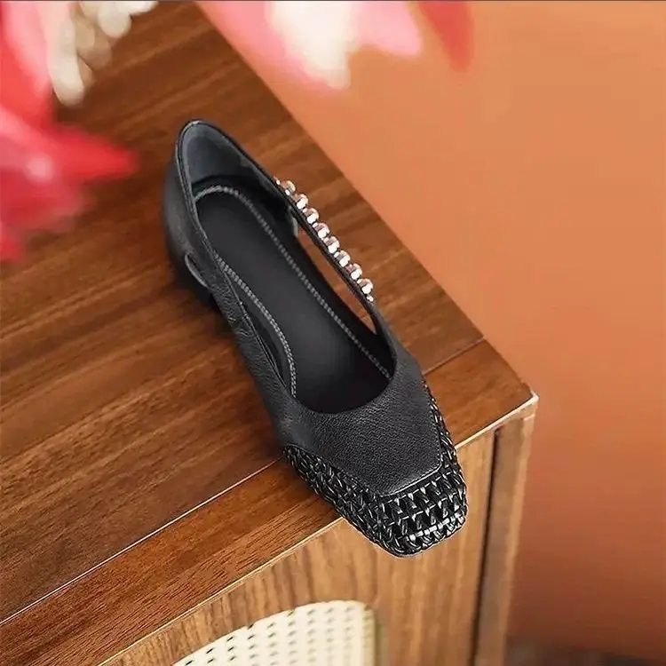 French High-End Women's Heel Shoes with Rhinestones — feature 4