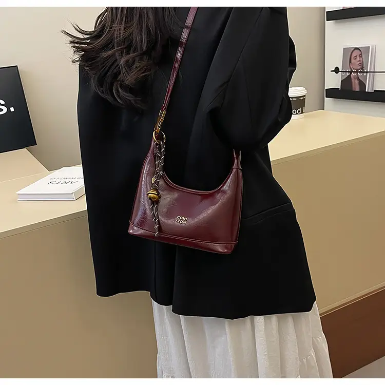 Korean Style Black Leather Handbag for Women 2025 â feature 11