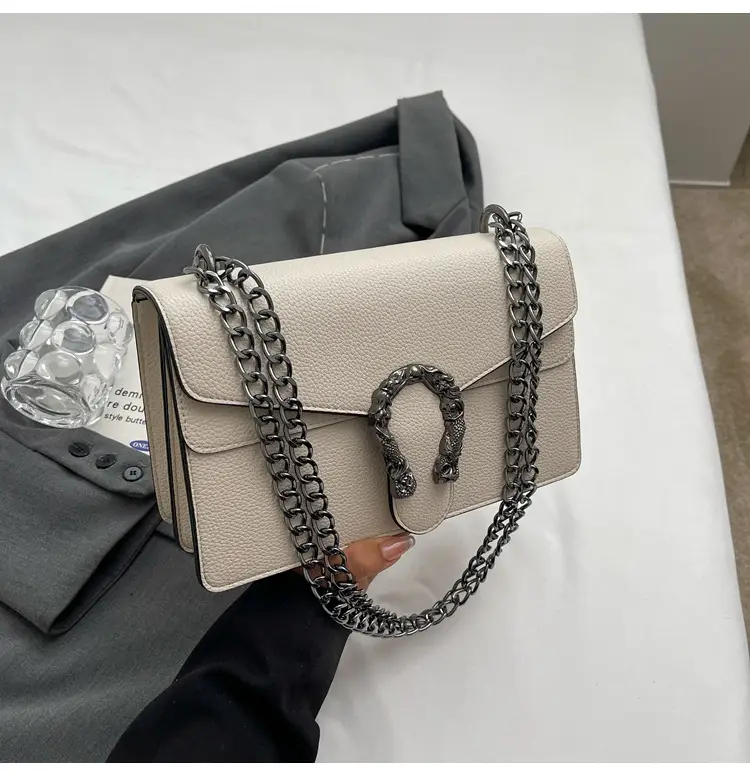 Red Chain Crossbody Bag for Women 2025 - Image 3